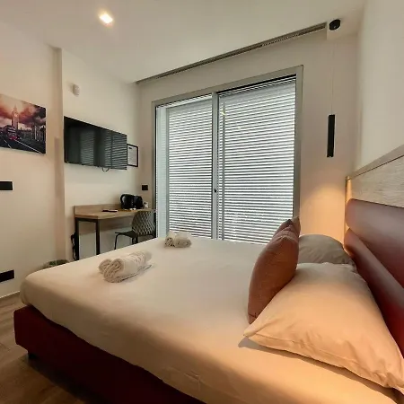 Bed & Breakfast Airport *