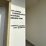 Airport Bed & Breakfast