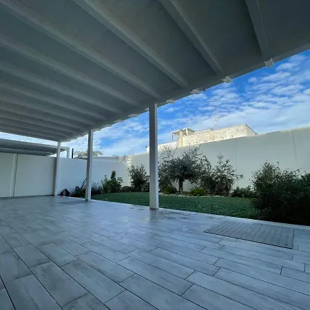 住宿加早餐酒店 Airport