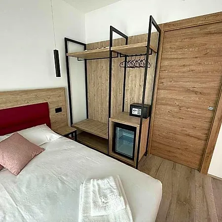 Bed and breakfast Airport 3*