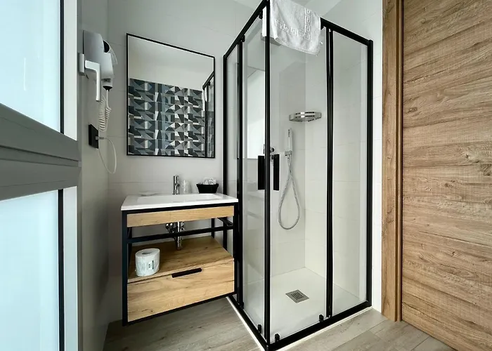 住宿加早餐酒店 Airport 4*